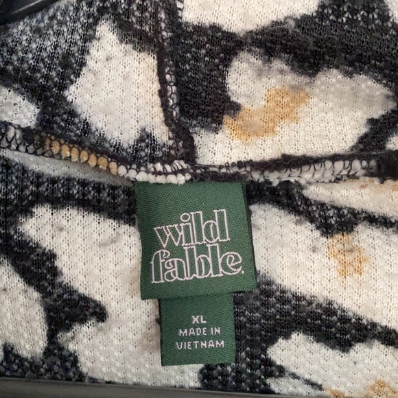 Wild Fable Hoodie Cropped Sweater - Picture 4 of 7